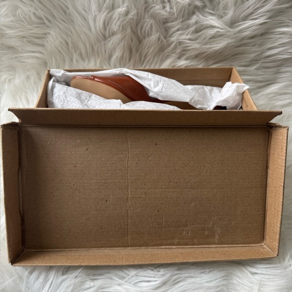 Steve Madden Tolly Women's Cognac Patent Stiletto Slip in Mules Heels Size 9 - Picture 11 of 11